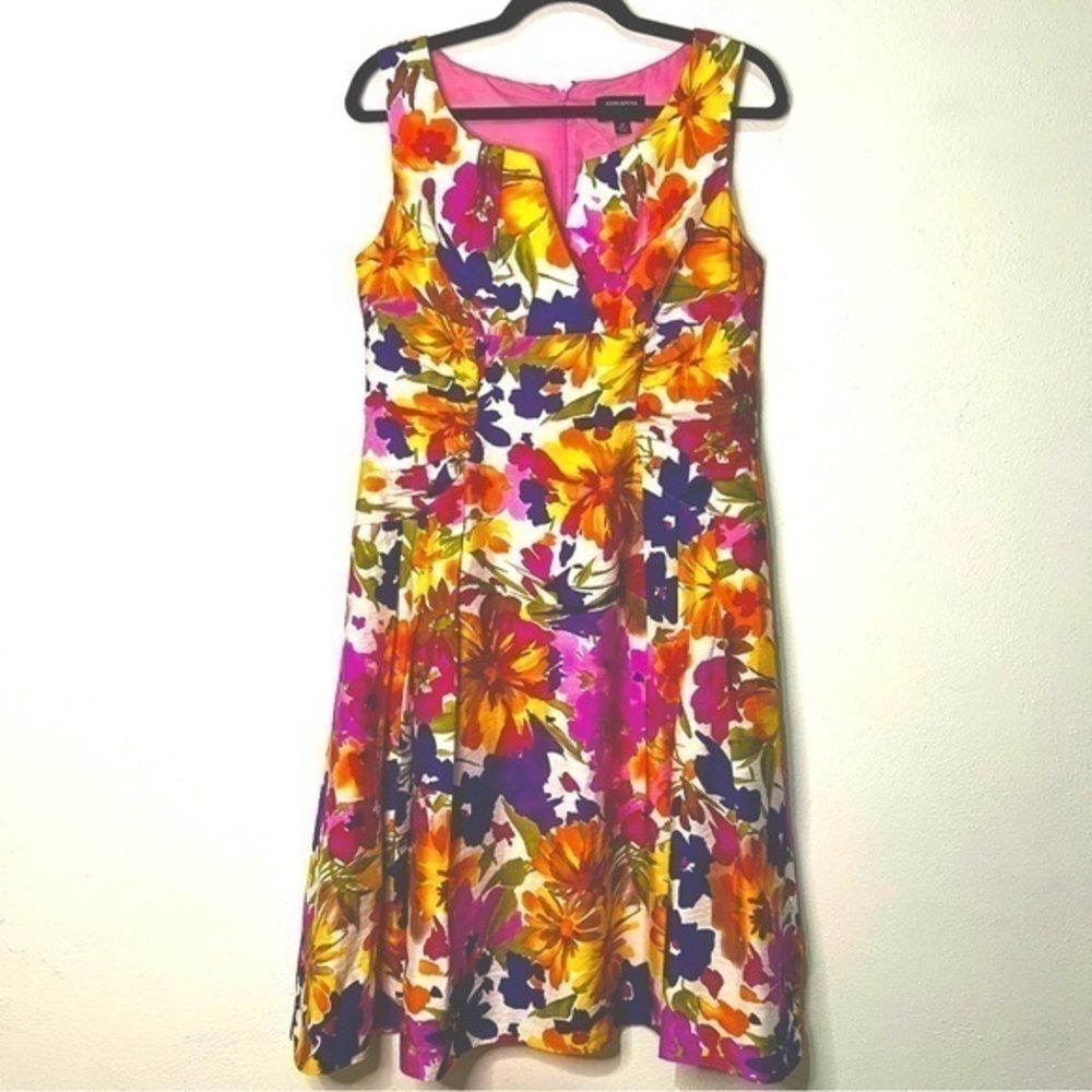 Adrianna Papell colorful floral sleeveless ruched dress. Sz 10P. Preowned. EUC.